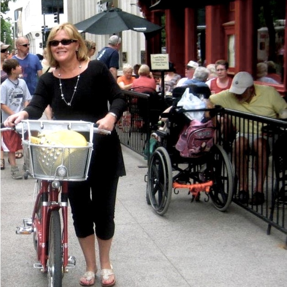 Meet your Posher, Kimberly